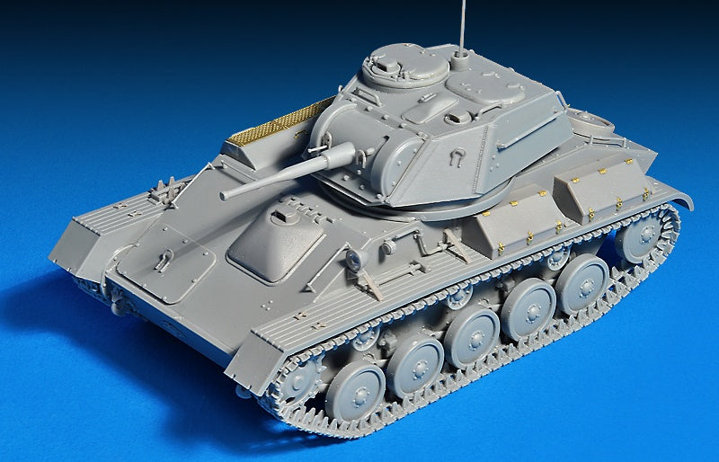 MiniArt T-80 Soviet Light Tank w/Crew.Special Edition (1/35) | 4820183310729