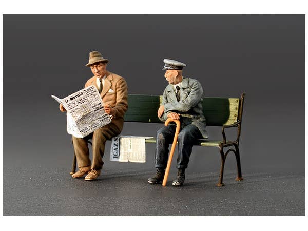 MiniArt 1/35 German Sitting Civilians '30s-'40s | 4820183310439