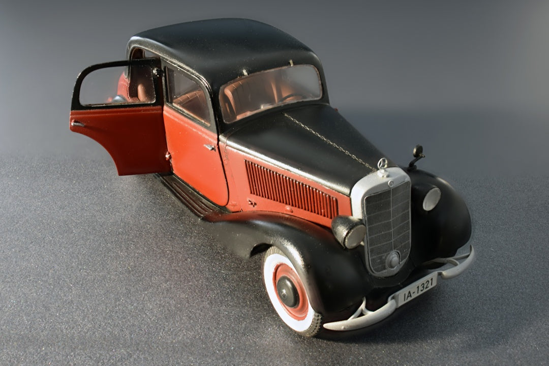 MiniArt 1/35 German Passenger Car Typ 170V.Saloon 4 Doors | 4820183310811