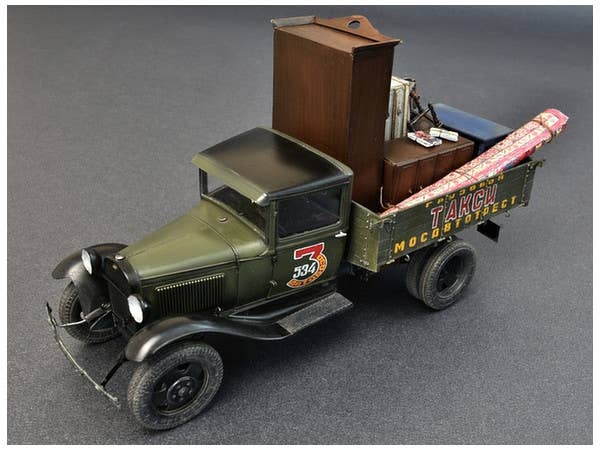 MiniArt 1/35 Soviet 1,5 ton Cargo Truck | 4820183311085