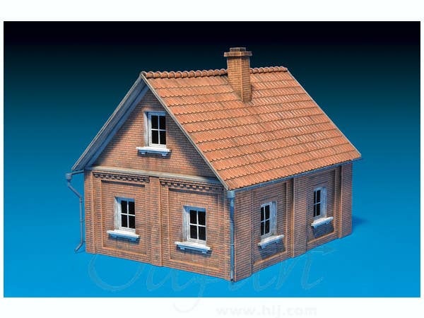 Miniart [72024] 1/72 Village House | 4820041102558