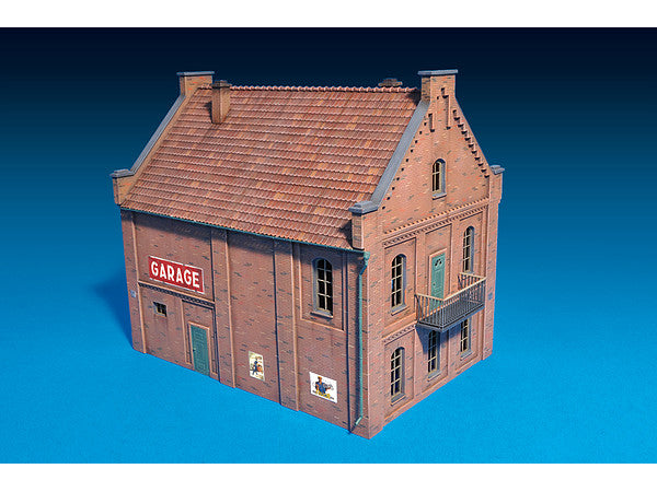 Miniart [72031] 1/72 Building with Garage | 4820041103036