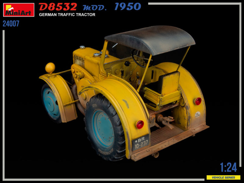 MiniArt 1/24 German Traffic Tractor D8532  Mod.1950