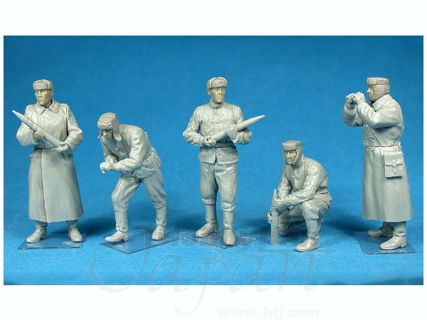 MiniArt 1/35 Soviet Heavy Artillery Crew.Special Edition | 4820183310071