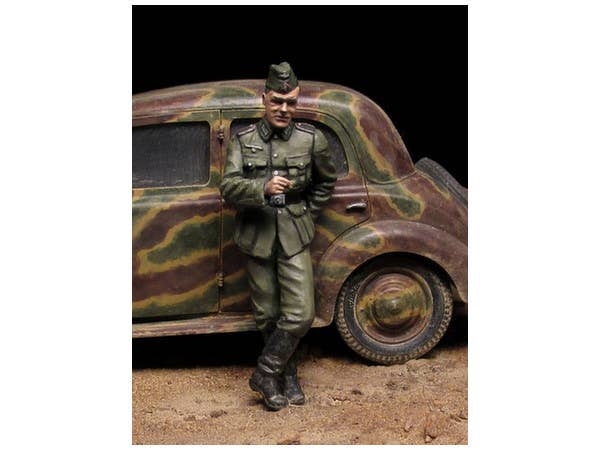 Miniart [35256] 1/35 German Soldiers w/ Fuel Drums. Special Edition | 4820183311238