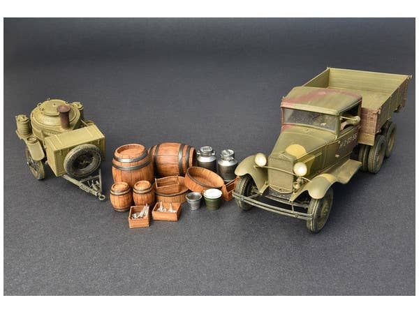 MiniArt Soviet 2 t Truck AAA Type w/Field Kitchen (1/35) | 4820183311122