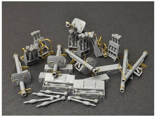 Miniart [35263] 1/35 Panzerschreck RPzB.54 & Ofenrohr RPzB.43 Set | 4820183311399