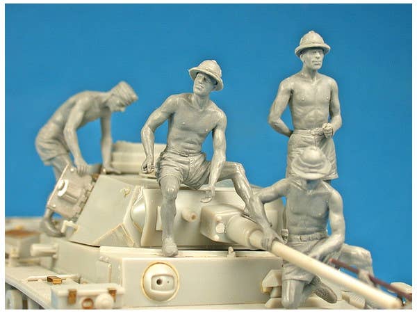 MiniArt 1/35 German Tank Crew 'Afrika Korps' Special Edition | 4820183311894