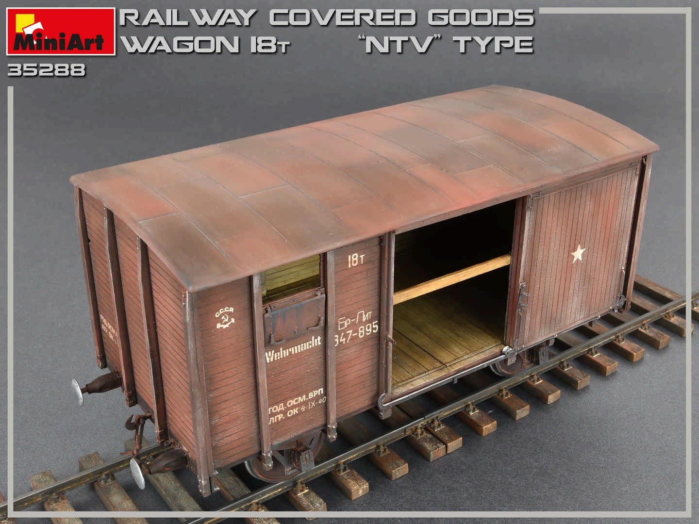 MiniArt Railway Covered Goods Wagon 18 t 'NTV'-Type (1/35) | 4820183312020