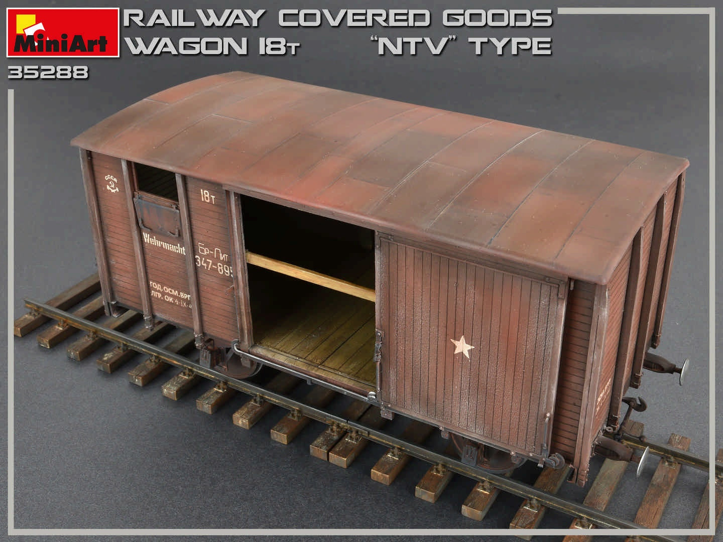 MiniArt Railway Covered Goods Wagon 18 t 'NTV'-Type (1/35) | 4820183312020