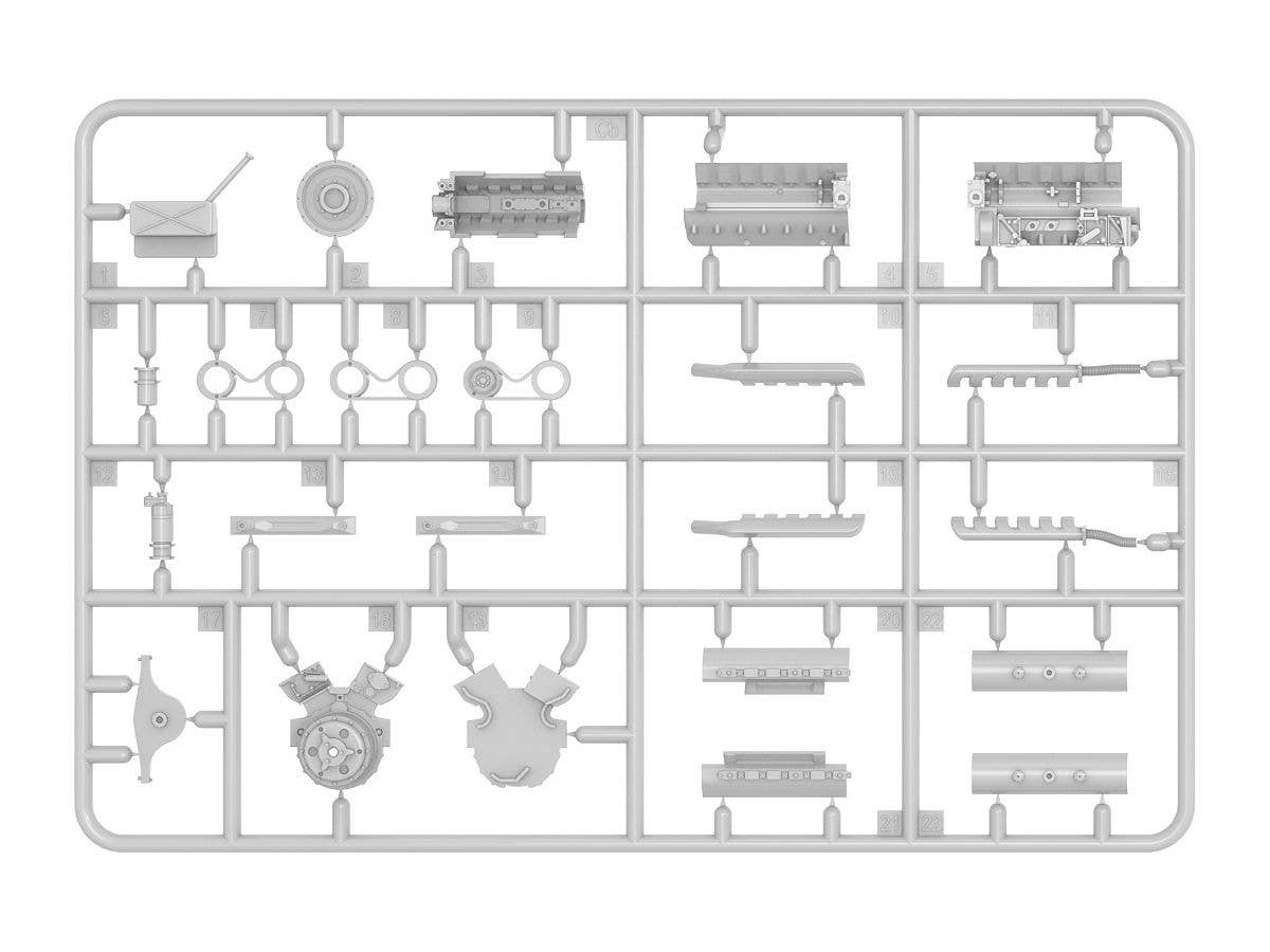 MiniArt 1/35 Maybach HL 120 Engine for Panzer III/IV Family w/Repair Crew | 4820183313973