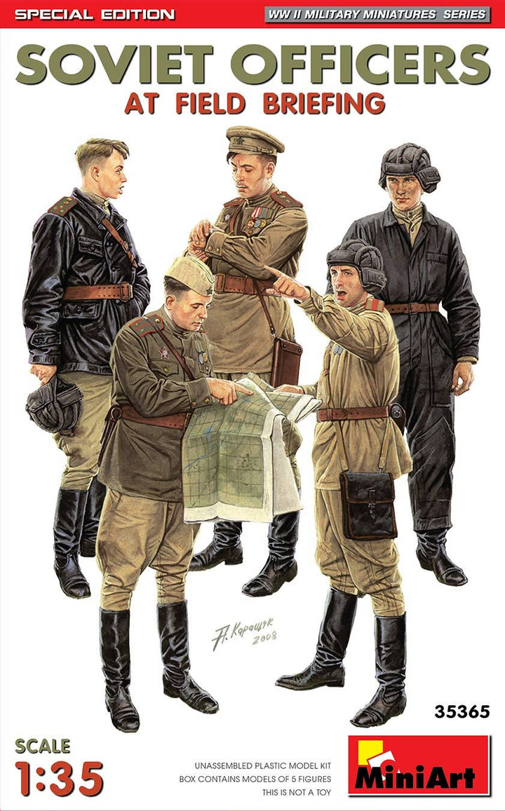 MiniArt 1/35 Soviet Officers at Field Briefing. Special Edition | 4820183314246