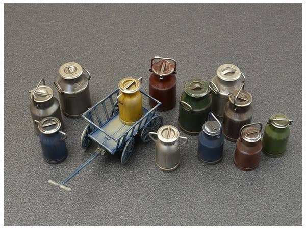 MiniArt 1/35 Milk Cans with Small Cart | 4820183311481
