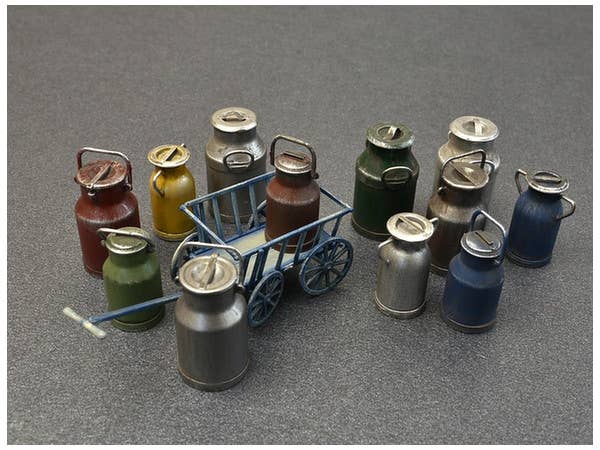 MiniArt 1/35 Milk Cans with Small Cart | 4820183311481