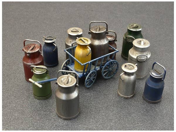 MiniArt 1/35 Milk Cans with Small Cart | 4820183311481