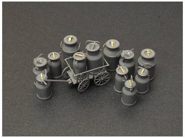 MiniArt 1/35 Milk Cans with Small Cart | 4820183311481