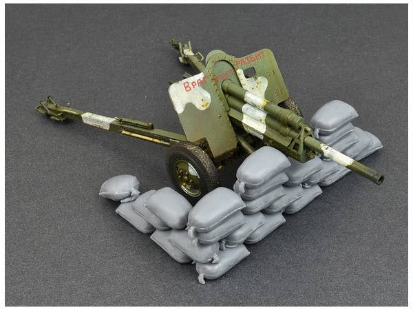 MiniArt 1/35 Hessian Bags (sand, cement, vegetables, flour, seeds etc) | 4820183311924