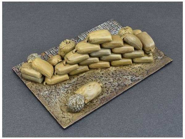 MiniArt 1/35 Hessian Bags (sand, cement, vegetables, flour, seeds etc) | 4820183311924
