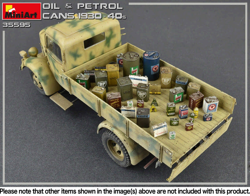 MiniArt 1/35 Oil & Petrol Cans 1930-40s