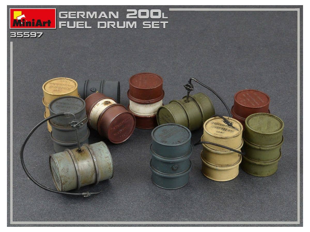 Miniart 1/35 German 200L Fuel Drum Set WW2 | 4820183312365