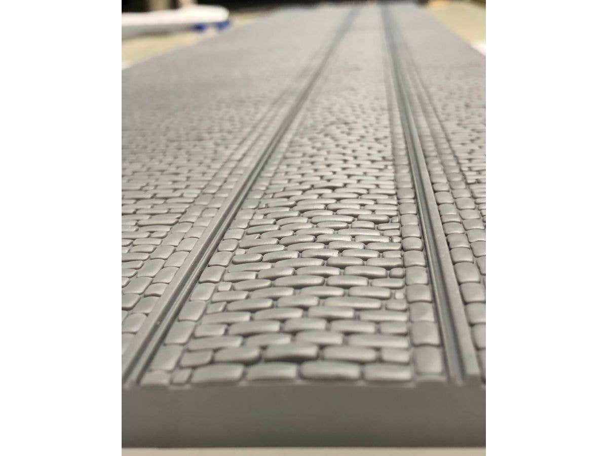 MiniArt 1/35 Cobblestone Road w/Tram Line (Injection Mold) | 5905090346555