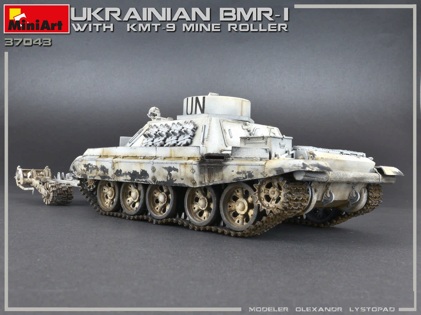 MiniArt 1/35 Ukrainian BMR-1 w/ KMT-9 | 4820183312358