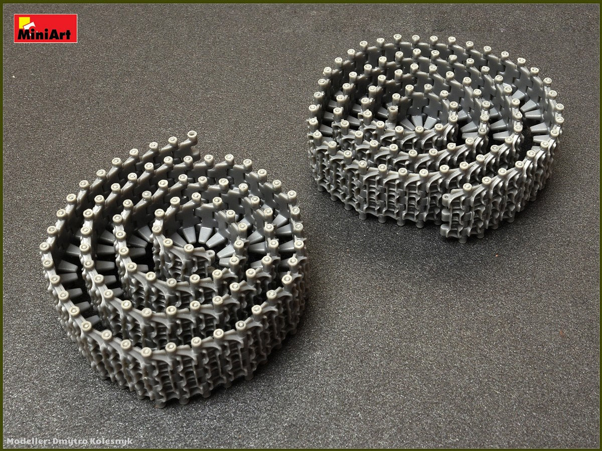 MiniArt 1/35 T-55/T-62/T-72 RMSh Workable Track Links Set.Late Type | 4820183311757