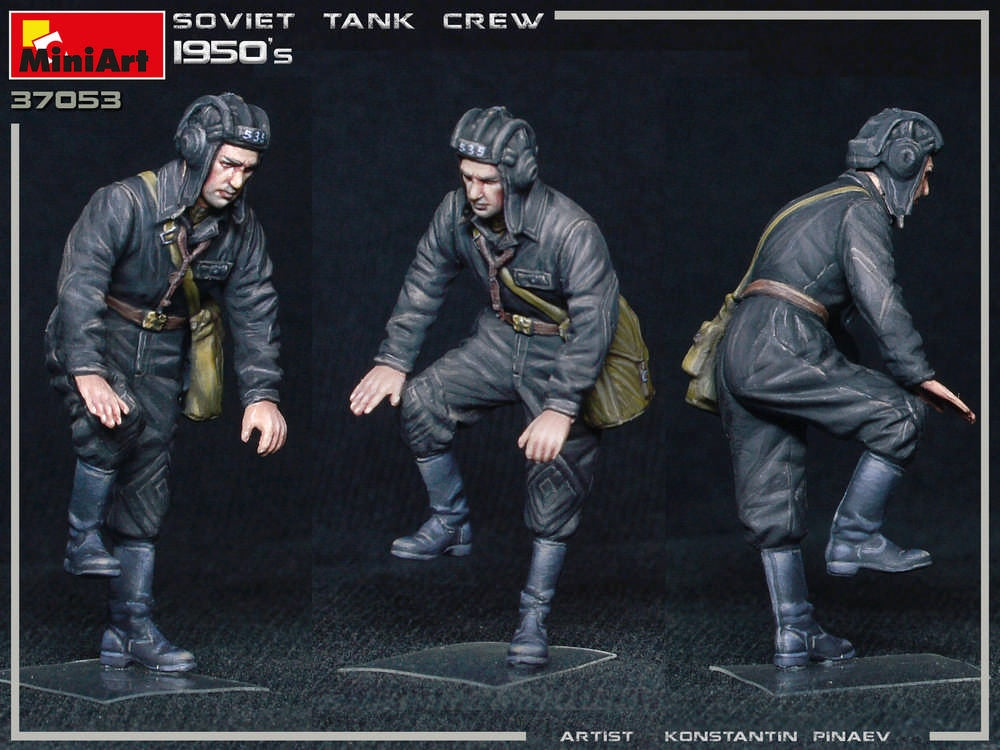 MiniArt 1/35 Soviet Tank Crew 1950s | 4820183312501