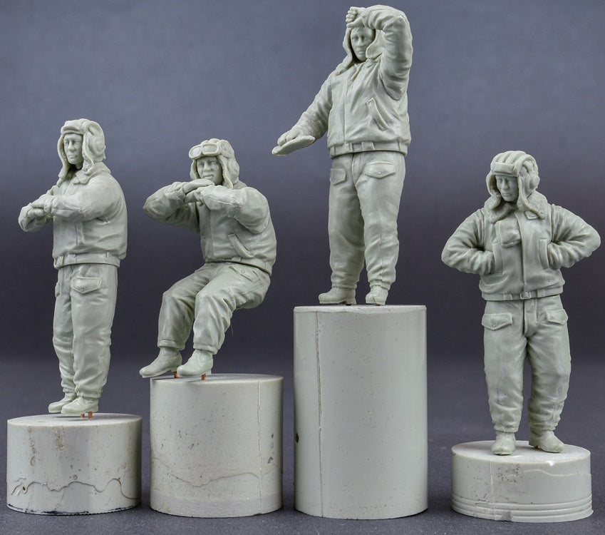 MiniArt 1/35 Soviet Tank Crew 1970-1980s. Winter Uniform | 4820183312587