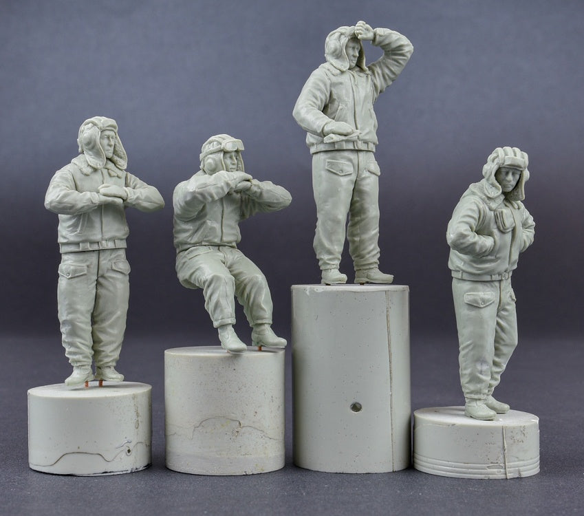 MiniArt 1/35 Soviet Tank Crew 1970-1980s. Winter Uniform | 4820183312587