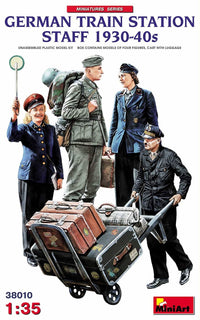 Miniart German Train Station Staff 1930 - 1940s (1/35) | 4820183312389