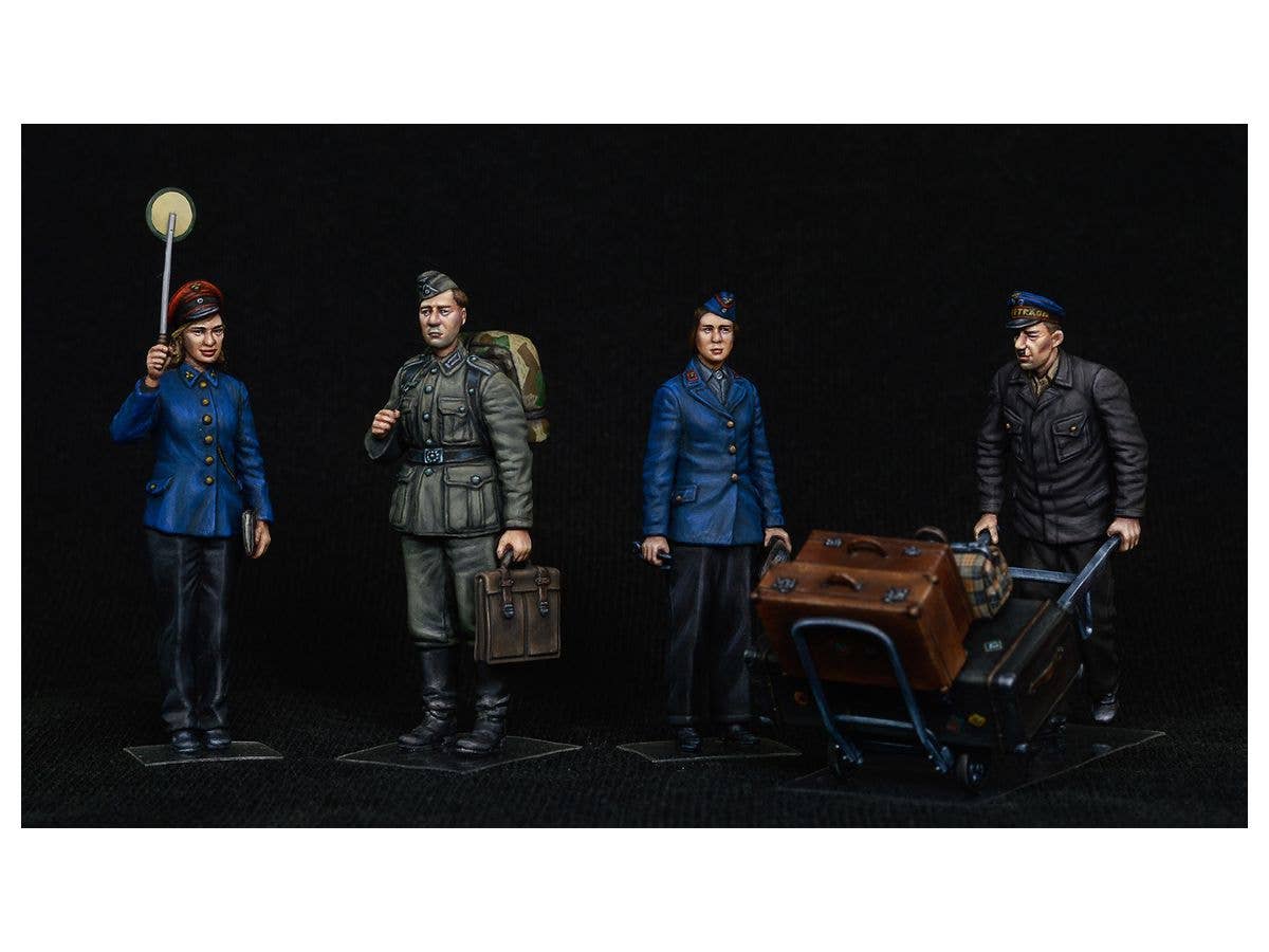 Miniart German Train Station Staff 1930 - 1940s (1/35) | 4820183312389