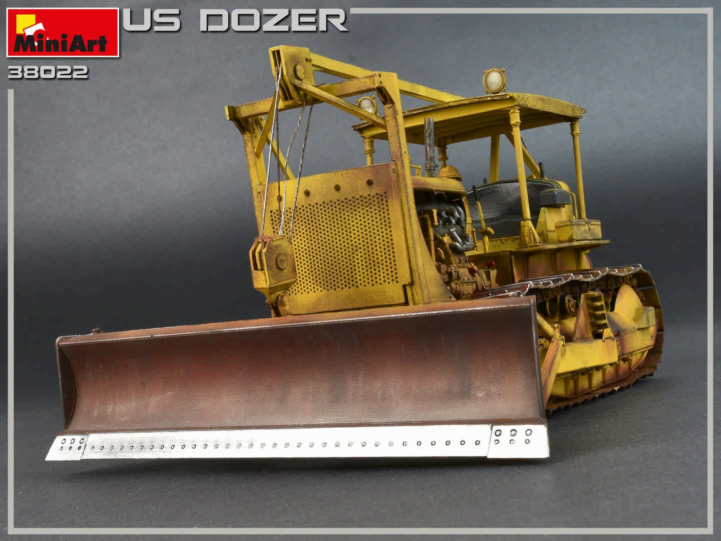 Miniart 1/35 U.S. Army Bulldozer | 4820183310224