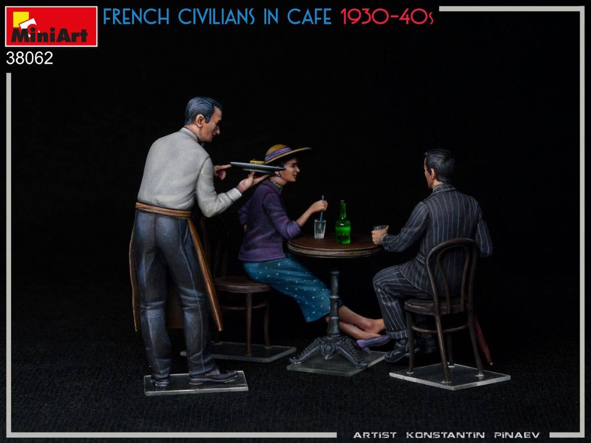 MiniArt 1/35 French Civilians in Cafe 1930-40s Figures | 5905090346418