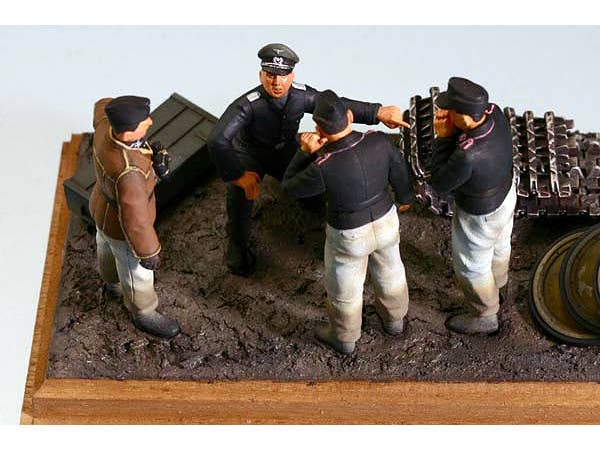 MASTER BOX 1/35 German tank crew (1943-1945) Kit No1 | 4820041760093