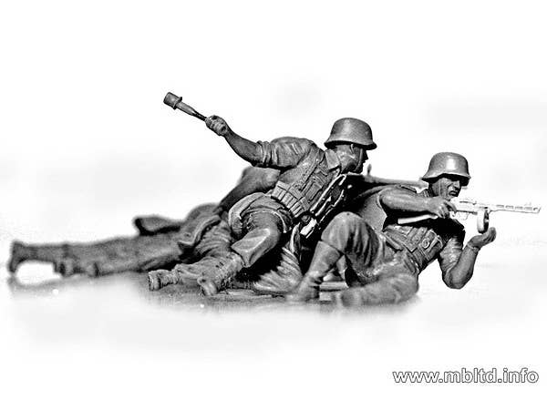 MASTER BOX 1/35 German Infantry Defense, Eastern Front Battle Series, Kit No.1 | 4820113080678