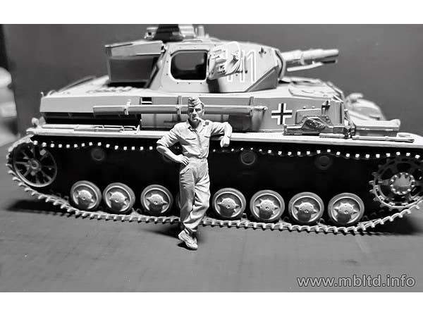MASTER BOX 1/35 German Tankers - A break between battles, WW II era | 4820113081071