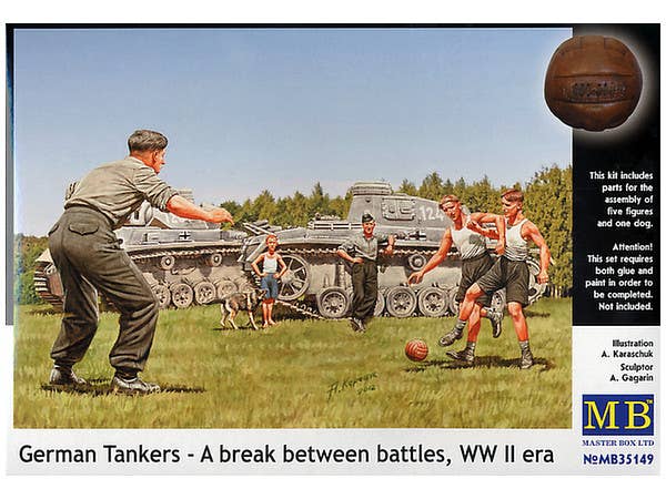 MASTER BOX 1/35 German Tankers - A break between battles, WW II era | 4820113081071
