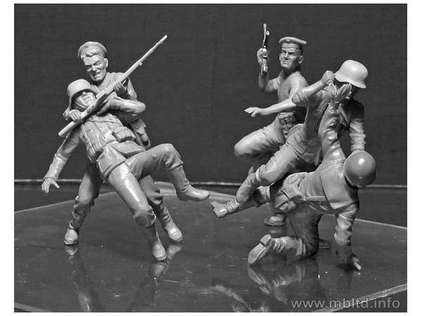 MASTER BOX 1/35 Soviet Marines and German Infantry, Hand-to-hand Combat, 1941-1942. Eastern Front Battle Series, Kit No.2 | 4820113081101