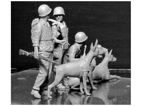 MASTER BOX 1/35 Dogs in service in the US Marine Corps, WW II era | 4820113081132