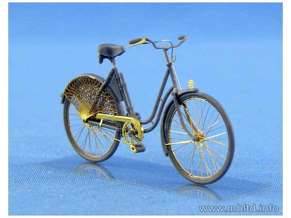 MASTER BOX Frau Mller. Woman & Women's Bicycle, Europe, WWII Era | 4820113081309