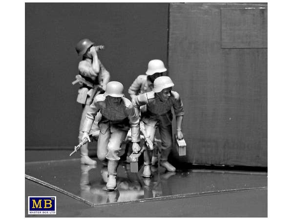 MASTER BOX 1/35 German Infantry, WWII era. Early period | 4820113081545