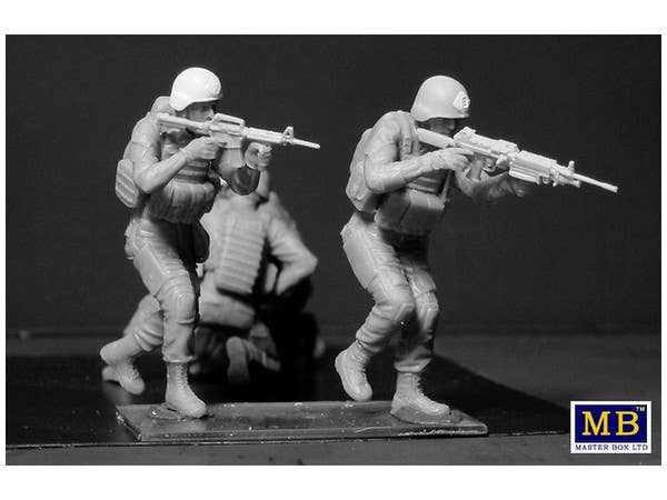 MASTER BOX 1/35 No Soldier left behind - MWD Down | 4820113081224