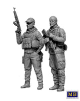MASTER BOX 1/35 Russian-Ukrainian War series Territorial Defence Forces of Ukraine. Bucha clean-up, April 2022. Kit No.4