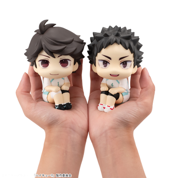 Lookup Haikyu！！ Toru Oikawa／ Hajime Iwaizumi Uniform ver. set【with gift】
