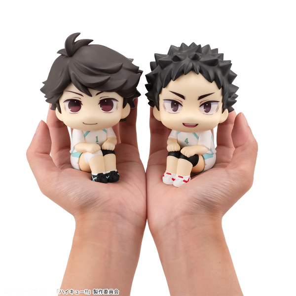 Lookup Haikyu！！ Toru Oikawa／ Hajime Iwaizumi Uniform ver. set【with gift】