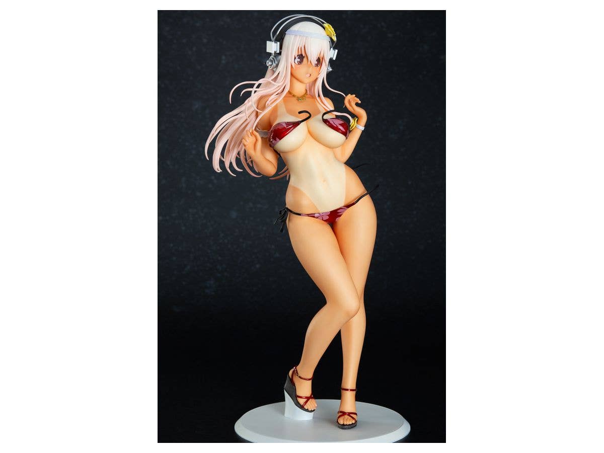 Nitro Super Sonic Series Super Sonico Summer Vacation Ver. Sun Kissed 1/4.5 Scale Figure | 4582292603160