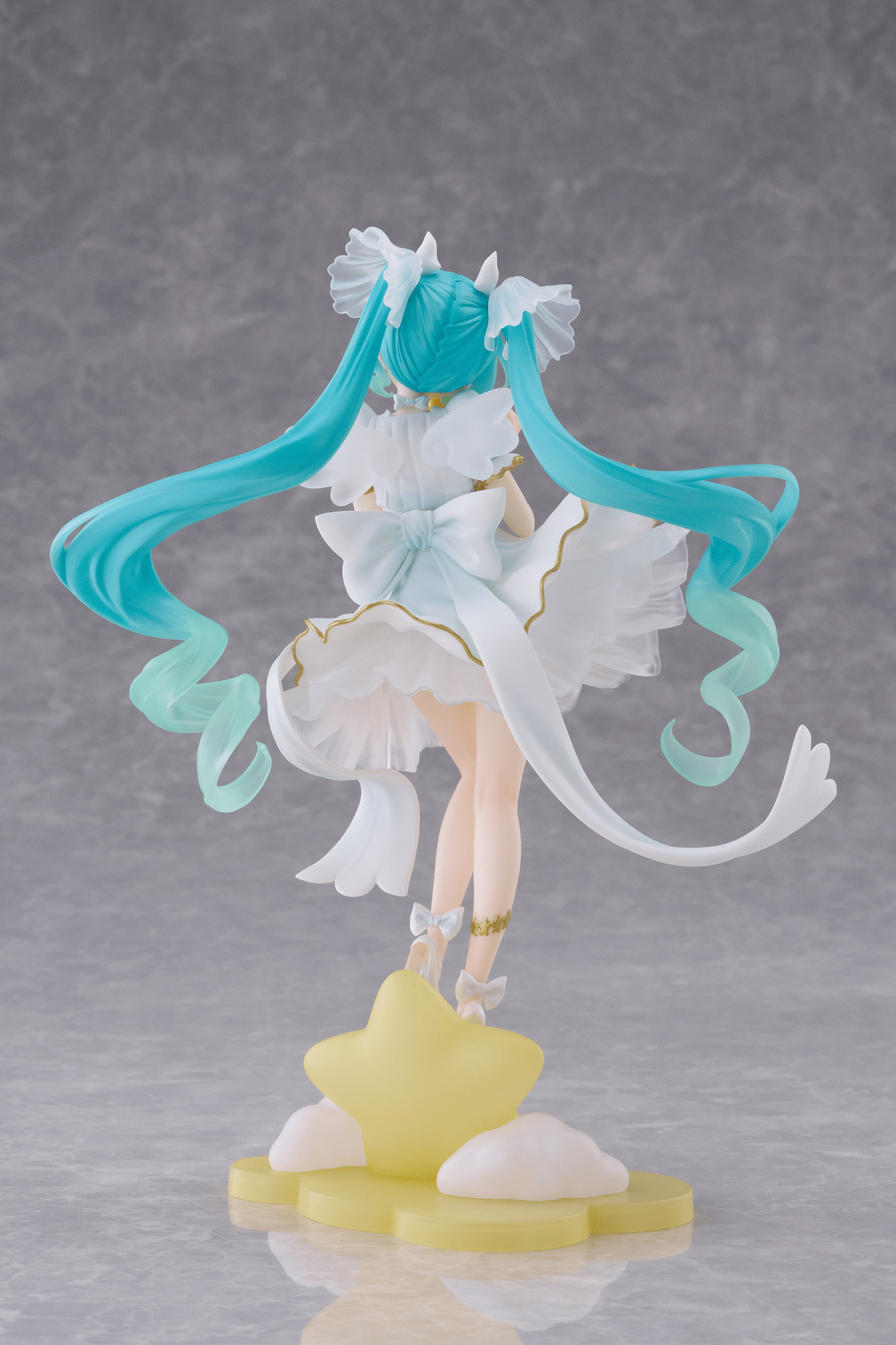 Hatsune Miku AMP+ Figure - HATSUNE MIKU Birthday 2026 (Star Dreamy Ver.)