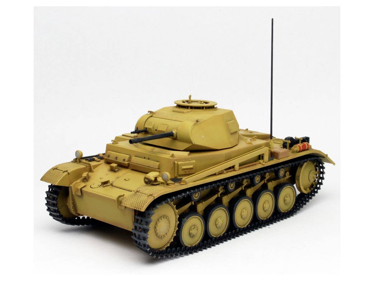 Platz x Dragon x R.C. 1/35 GIRLS und PANZER Panzerkampfwagen II Ausf.F Tank plus 2 Figure kits | 4545782040999