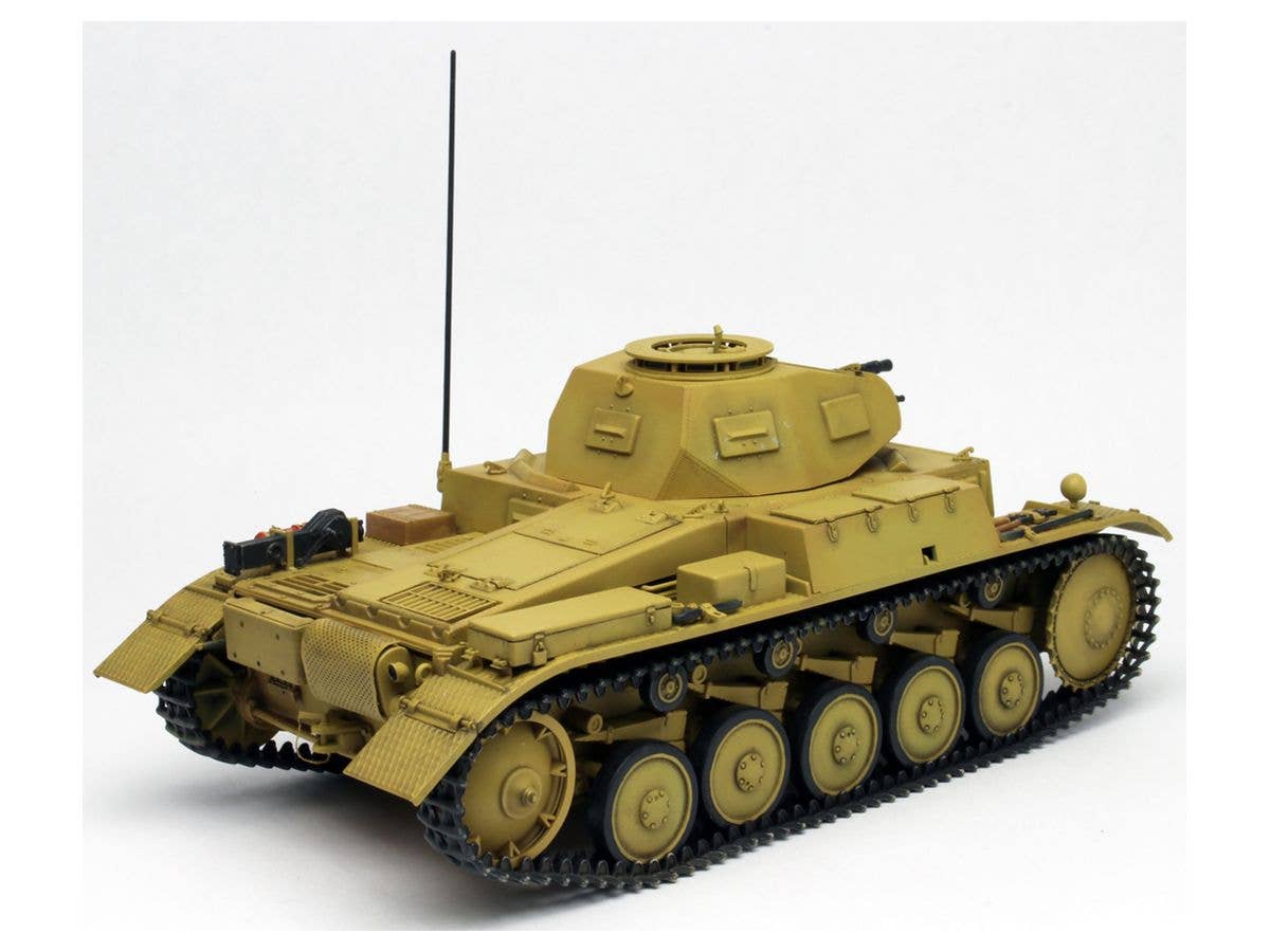 Platz x Dragon x R.C. 1/35 GIRLS und PANZER Panzerkampfwagen II Ausf.F Tank plus 2 Figure kits | 4545782040999